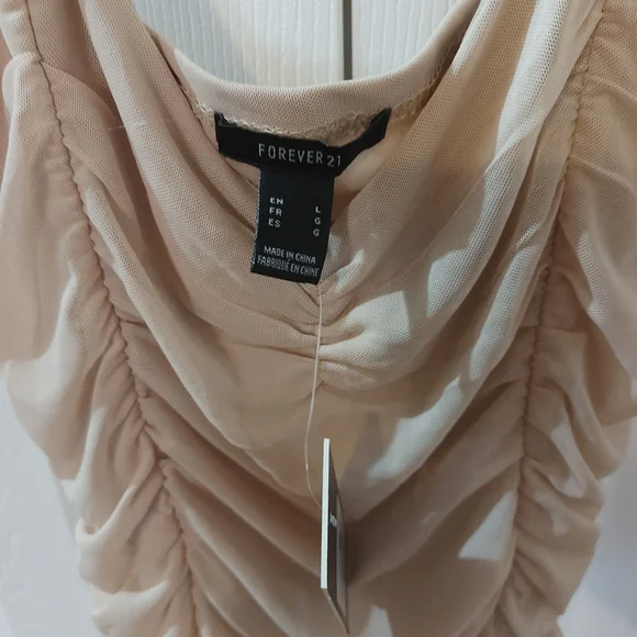 Dress - Picture 3 of 4